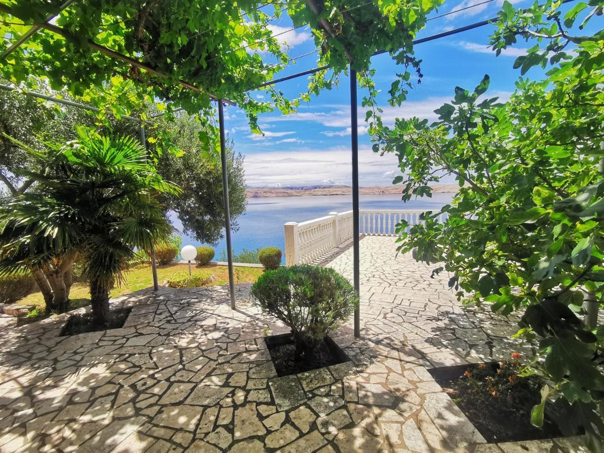 Beachfront Rukavina *